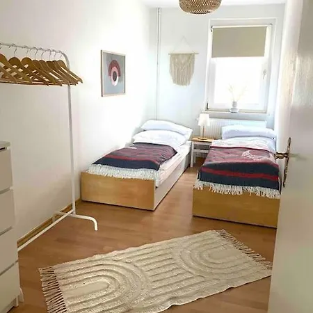 Nr. 1 Terrasse Bodden Kanu Bootssteg *